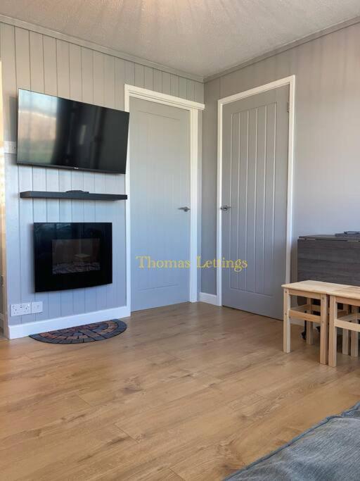 Cosy 2 Bed Chalet
